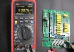 UNI-T UT171C Endüstriyel True Rms Dijital Multimetre