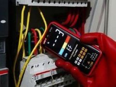 UNI-T UT121A Akıllı Dijital Multimetre