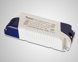 Yıldırım YLS 3285-350 32W ADAPTÖR